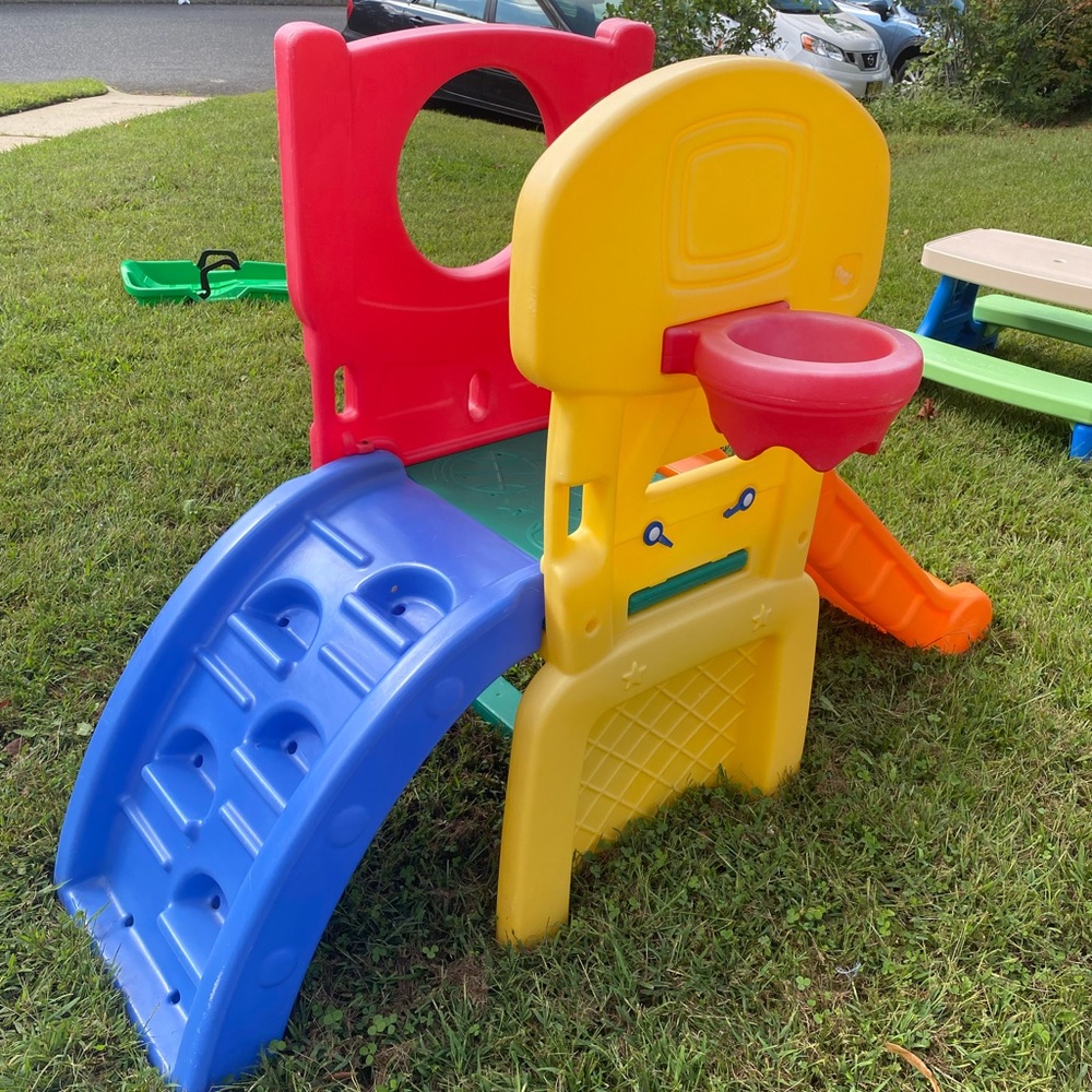 Little Tikes Double Slide and Hoop *Pick up only